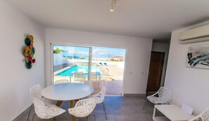 Dining - Casa Bill | Firepit Nights by Villas Now (Playa Blanca)
