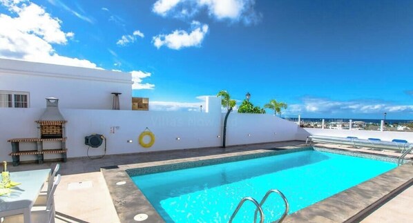 Pool - Casa Bill | Firepit Nights by Villas Now (Playa Blanca)