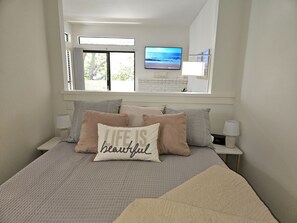 1 sovrum, värdeförvaringsskåp på rummet, skrivbord och gratis wi-fi