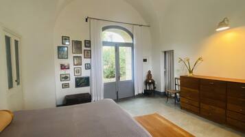 3 Schlafzimmer, Schreibtisch, Bügeleisen/Bügelbrett, kostenloses WLAN