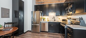 Lake Superior Loft - Sleeps 10, Heart of Canal Park, Lake Superior View