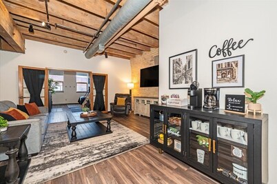 Lake Superior Loft - Sleeps 10, Heart of Canal Park, Lake Superior View