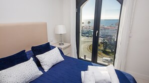 2 chambres, fer et planche à repasser, Wi-Fi gratuit, draps fournis