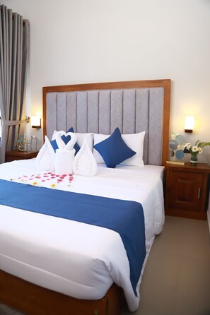 Dobbeltrom – superior, 1 kingsize-seng, fjellutsikt | Lydisolert, strykejern/-brett, wi-fi (inkludert) og sengetøy