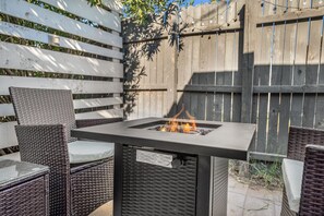 Terrace/patio - Cozy Romantic Home | Ideal for Work or Leisure (Phoenix)