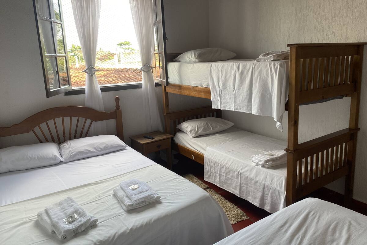 Chambre Familiale, plusieurs lits, non-fumeur