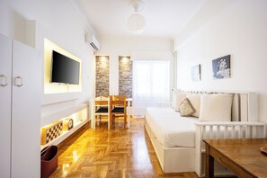 1 bedroom, desk, iron/ironing board, WiFi - ZACHARITSA KOUKAKI (Athina)