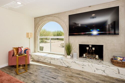 Desert Oasis! -Entire home