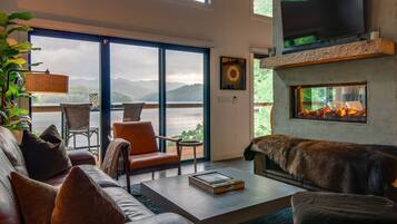 Smart TV, fireplace, video games, DVD player