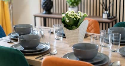 Open Mind Property - Luxury 5 Beds & Free Parking