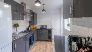 Fridge, microwave, oven, dishwasher