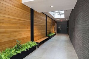 Interior - Prime Location - Modern Studio - Walk Downtown Athens (Athens)
