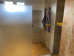 Towels, soap, shampoo, toilet paper