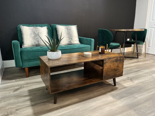 Interior - Stylish Oasis (Dallas)