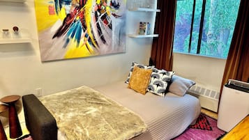 1 bedroom, free WiFi, bed sheets