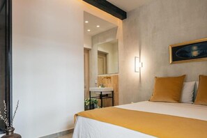 1 slaapkamer, een strijkplank/strijkijzer, gratis wifi, beddengoed