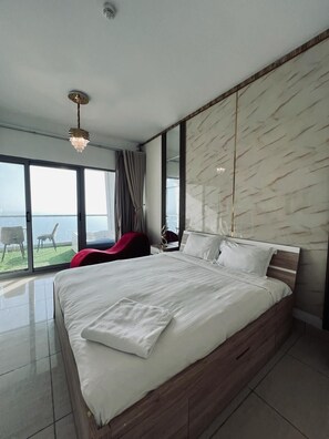 1 bedroom, free WiFi, bed sheets