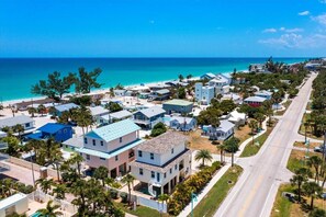 Exterior - New Construction Modern POOL Home...LESS than 57 seconds walk to the BEACH! (Englewood)