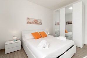 1 bedroom, iron/ironing board, WiFi, bed sheets - M Lungomare (Arma di Taggia)