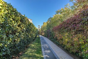 Property grounds - VERDE GIADA - Piscina - Tennis - Parcheggio (Sanremo)