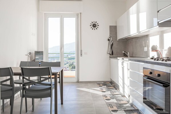 Private kitchen - CA' NICO' - Vista Mare - Parcheggio (Sanremo)