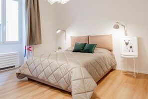 2 quartos, ferros/tábuas de passar roupa, Wi-Fi, roupa de cama