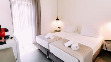 Free minibar items, in-room safe, free WiFi, bed sheets