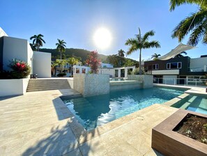 Pool - Tropical Retreat Villa Miramar (Montego Bay)