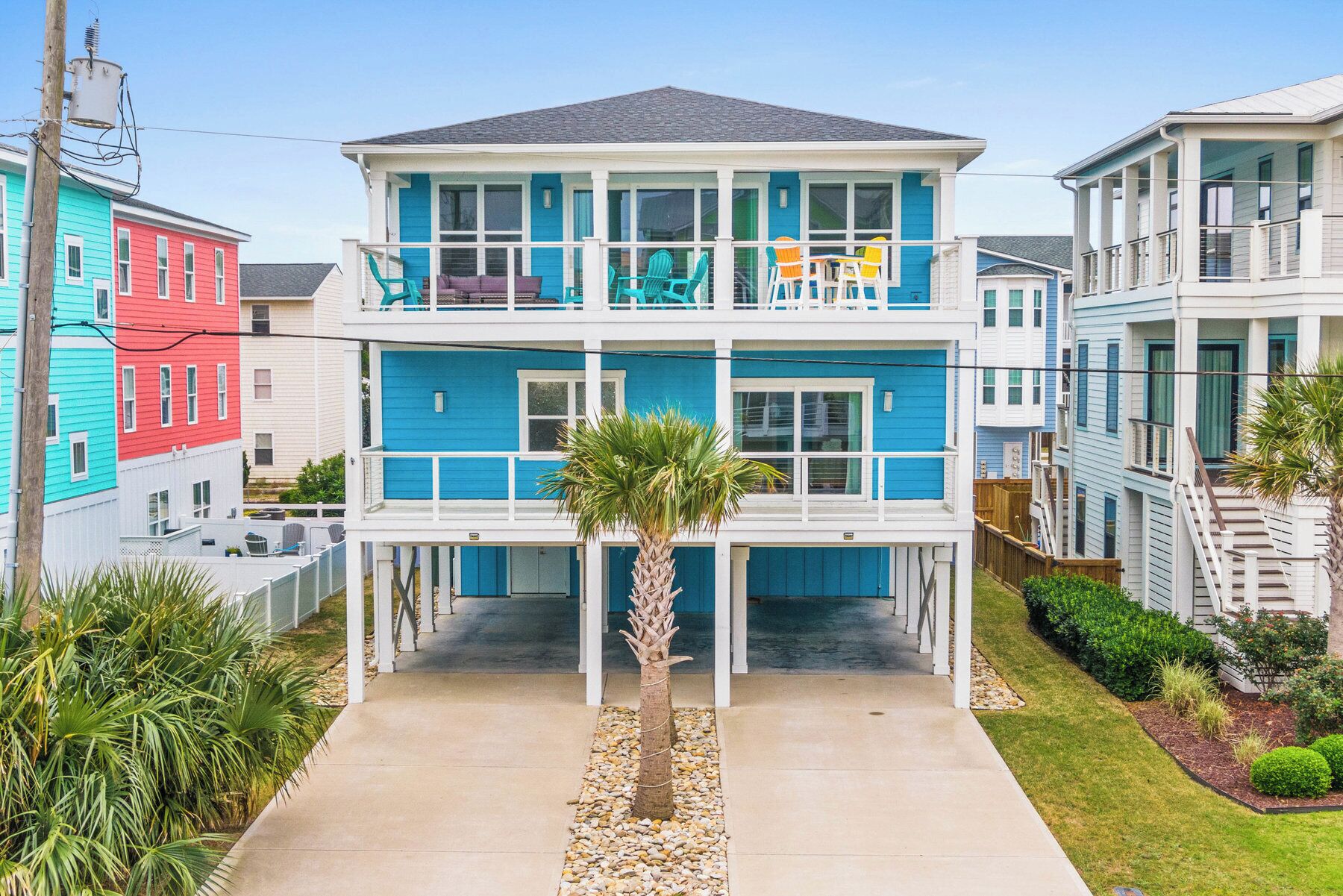 Blue Crab Bay- fabulous 5 bedroom house, steps from the beach, ocean views! 