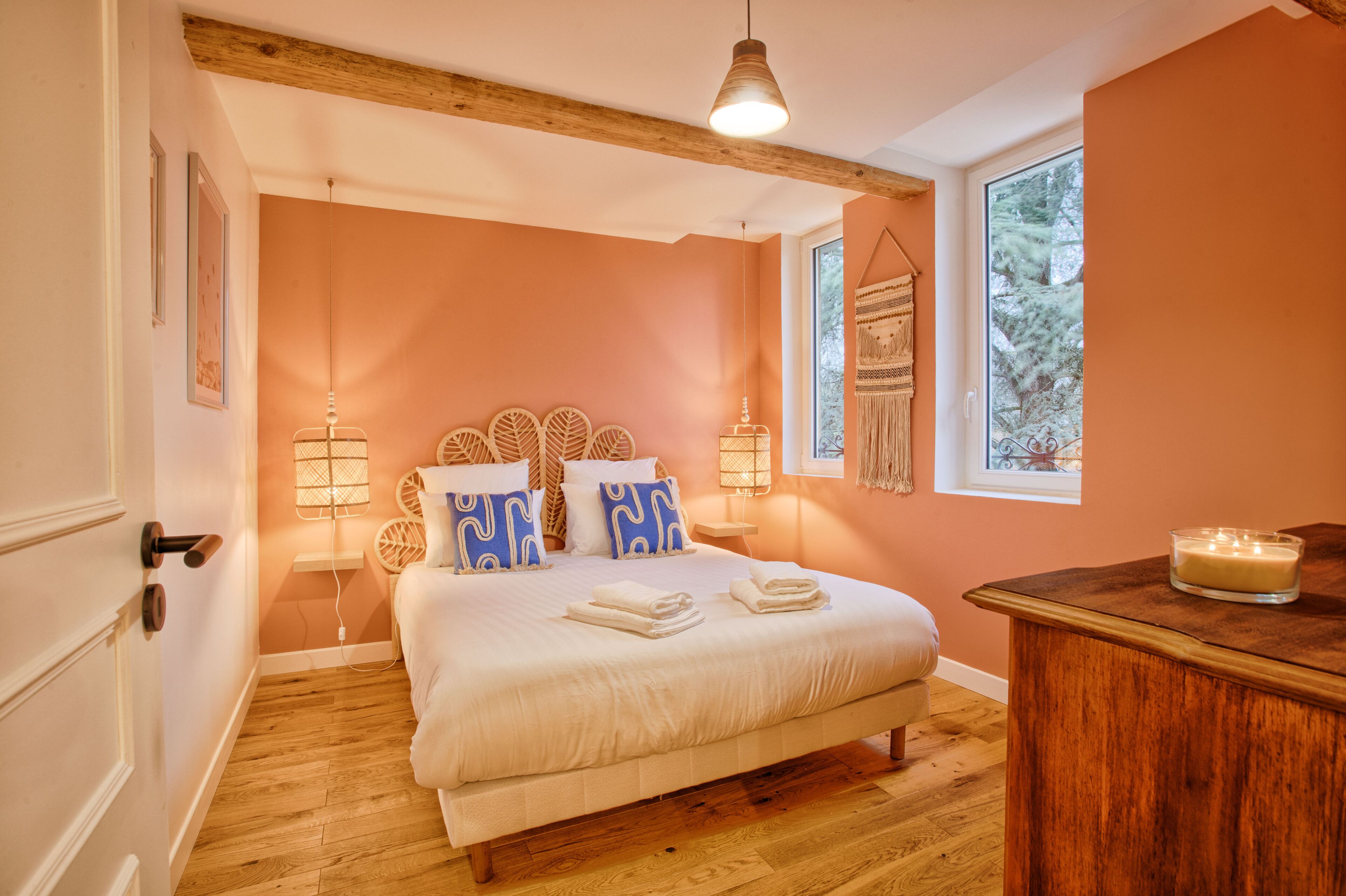 7 bedrooms, iron/ironing board, travel crib, WiFi