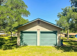 Exterior - Cozy Waterfront Home on Lake LBJ Kayaks Included! (Granite Shoals)