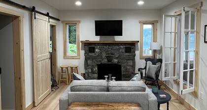 Crooked Lake Cabin