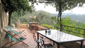 Family Villa | Terrace/patio