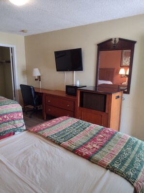 Double Room (1) | Individually furnished, desk, laptop workspace, free WiFi - Rolling Fork Motel (Rolling Fork)