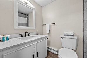 ヘアドライヤー、タオル