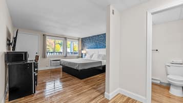 1 bedroom, desk, iron/ironing board, free WiFi