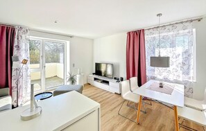 Fernseher, Stereoanlage