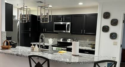 Warm and cozy pad in the heart of Tucson