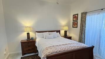 2 habitaciones, tabla de planchar con plancha, wifi y ropa de cama