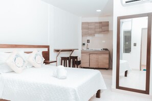 Apartamento básico | Cozinha privada | Geladeira, micro-ondas, máquina de café expresso, cafeteira/chaleira