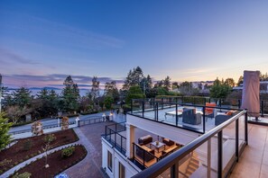 Outdoor dining - luxury brand new home w/amazing view (White Rock)