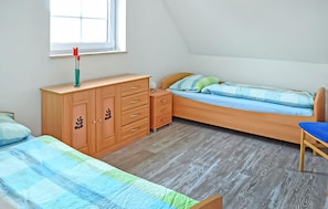 2 chambres, lit de bébé portatif, accès au Wi-Fi (inclus)