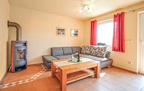 TV, fireplace, stereo