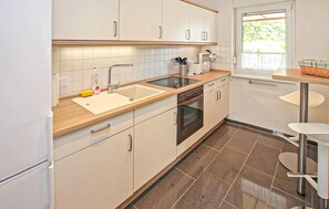 Kühlschrank, Ofen, Herdplatte