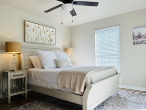 2 bedrooms, iron/ironing board, WiFi, bed sheets