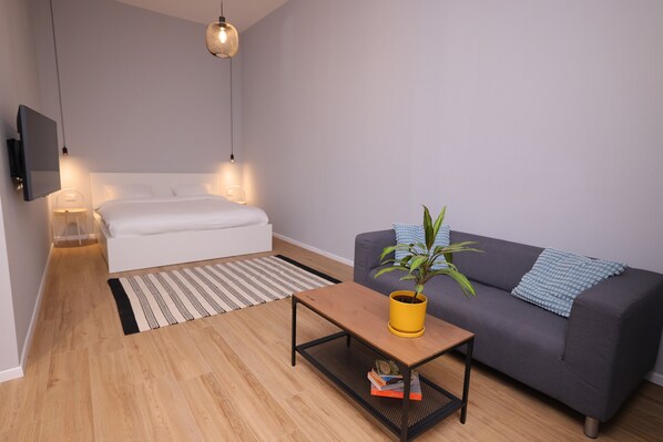 1 bedroom, WiFi, bed sheets
