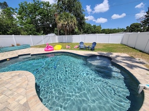 Pool - Your St Pete and Clear Water Close Builtin Pool King Bed Full Kitchen Island (Pinellas Park)