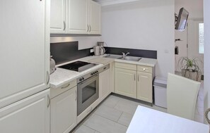 Kühlschrank, Ofen, Herdplatte, Geschirrspüler