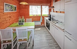 冰箱、烤箱、炉灶、厨具/餐具