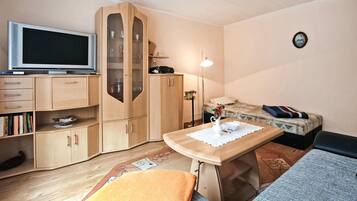 Fernseher, Stereoanlage